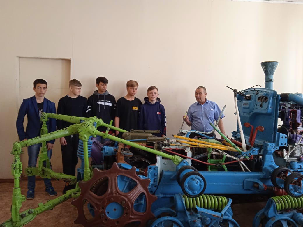 экскурсия по колледжу